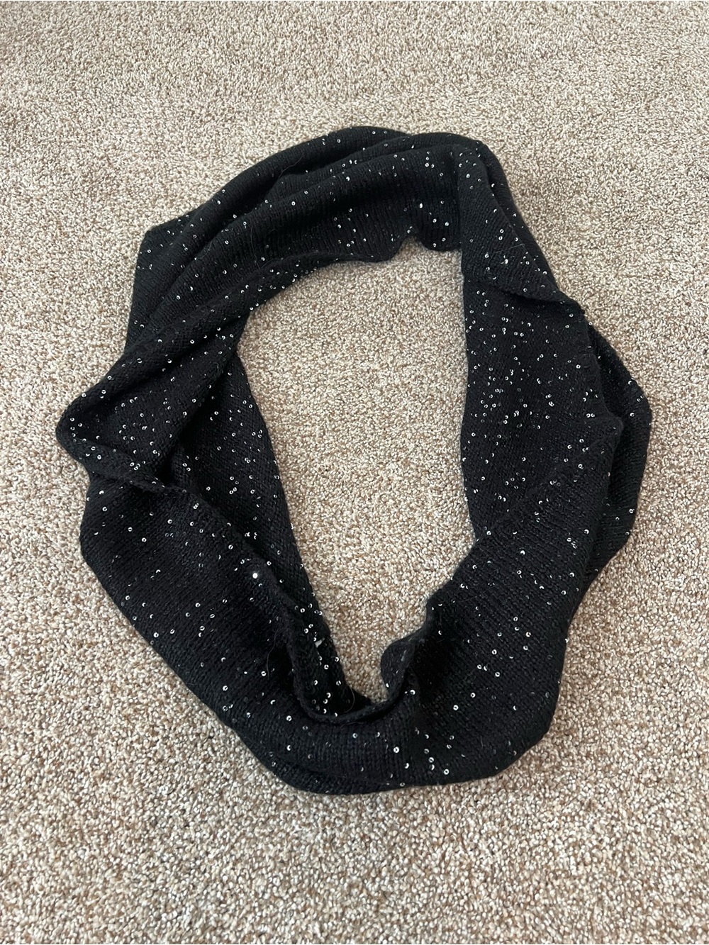 NWOT black sequin infinity scarf